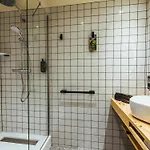 Ibis Styles Centre Rive Gauche Hotel 3*