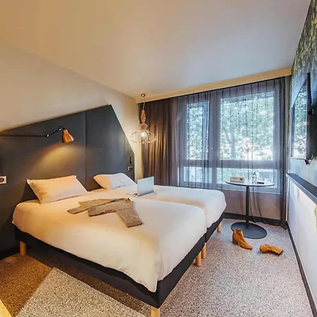 Hotel Ibis Styles Centre Rive Gauche 3*