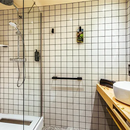 Ibis Styles Centre Rive Gauche Hotel 3*