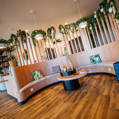 Ibis Styles Centre Rive Gauche Hotel 3*