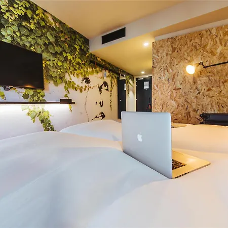 Hotel Ibis Styles Centre Rive Gauche 3*