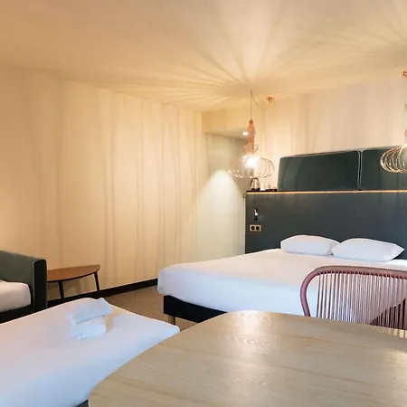 Hotel Ibis Styles Centre Rive Gauche 3*