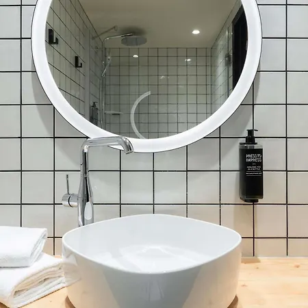 Ibis Styles Centre Rive Gauche Hotel 3*