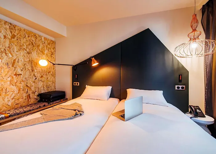 Ibis Styles Centre Rive Gauche Otel 3*
