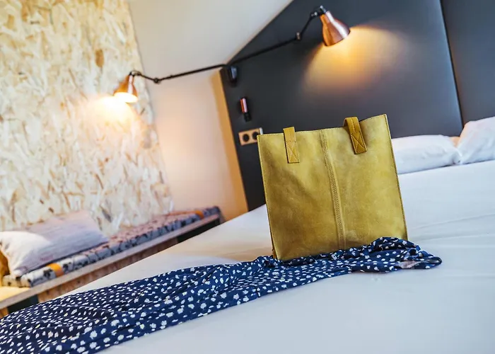 Ibis Styles Centre Rive Gauche Hotel 3*