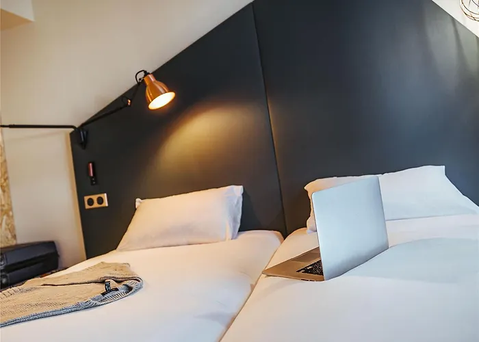 Отель Ibis Styles Centre Rive Gauche 3*